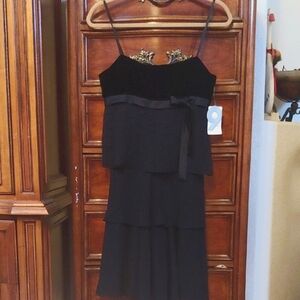 Y2K Nine West Silk Tiered Black Little Dress, Velvet & Chiffon P2P~17 in.